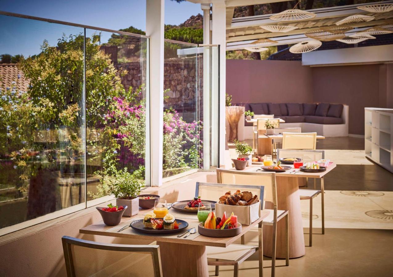 Baia Di Chia Resort Sardinia, Curio Collection By Hilton Exterior photo