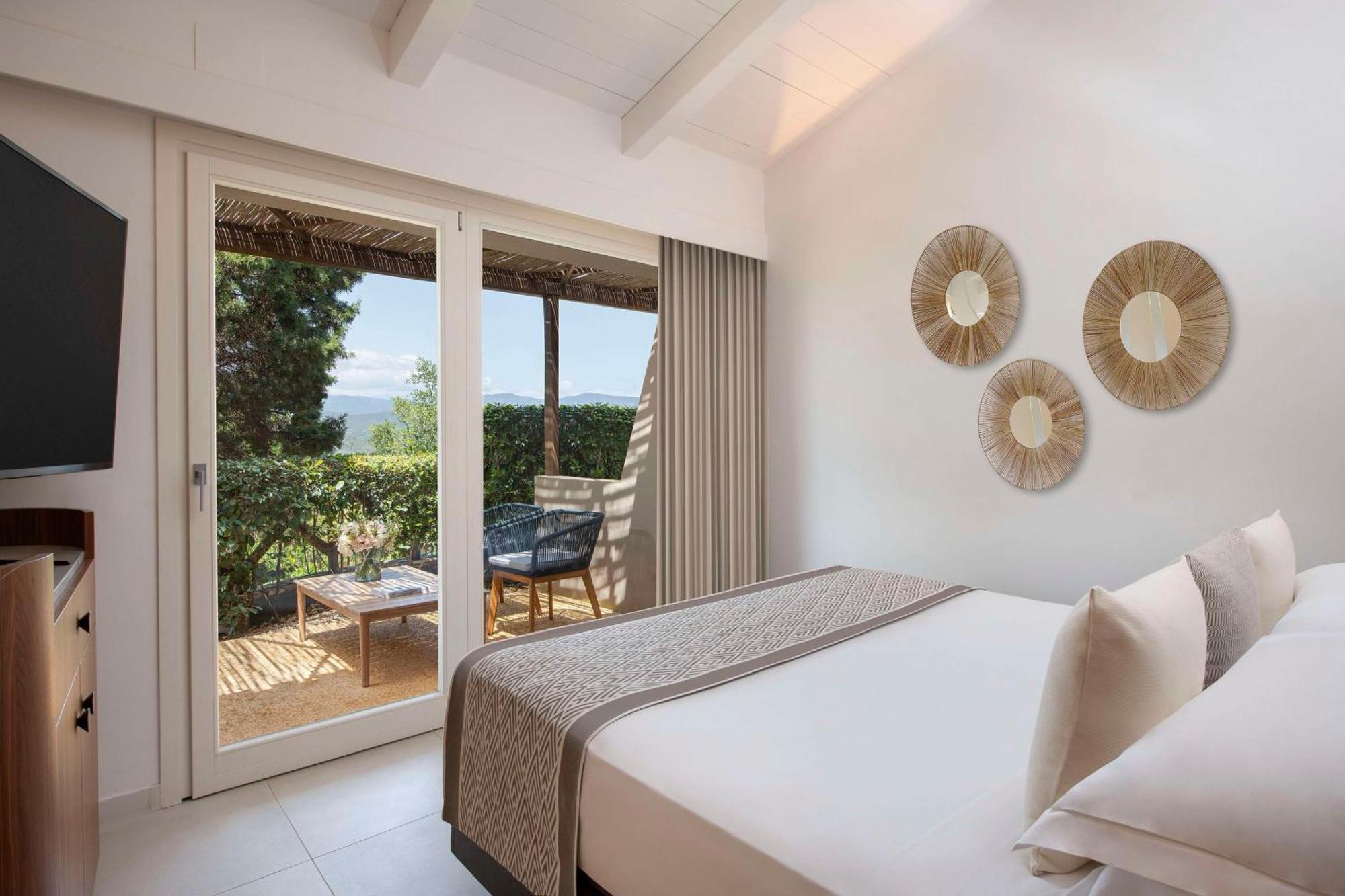 Baia Di Chia Resort Sardinia, Curio Collection By Hilton Exterior photo
